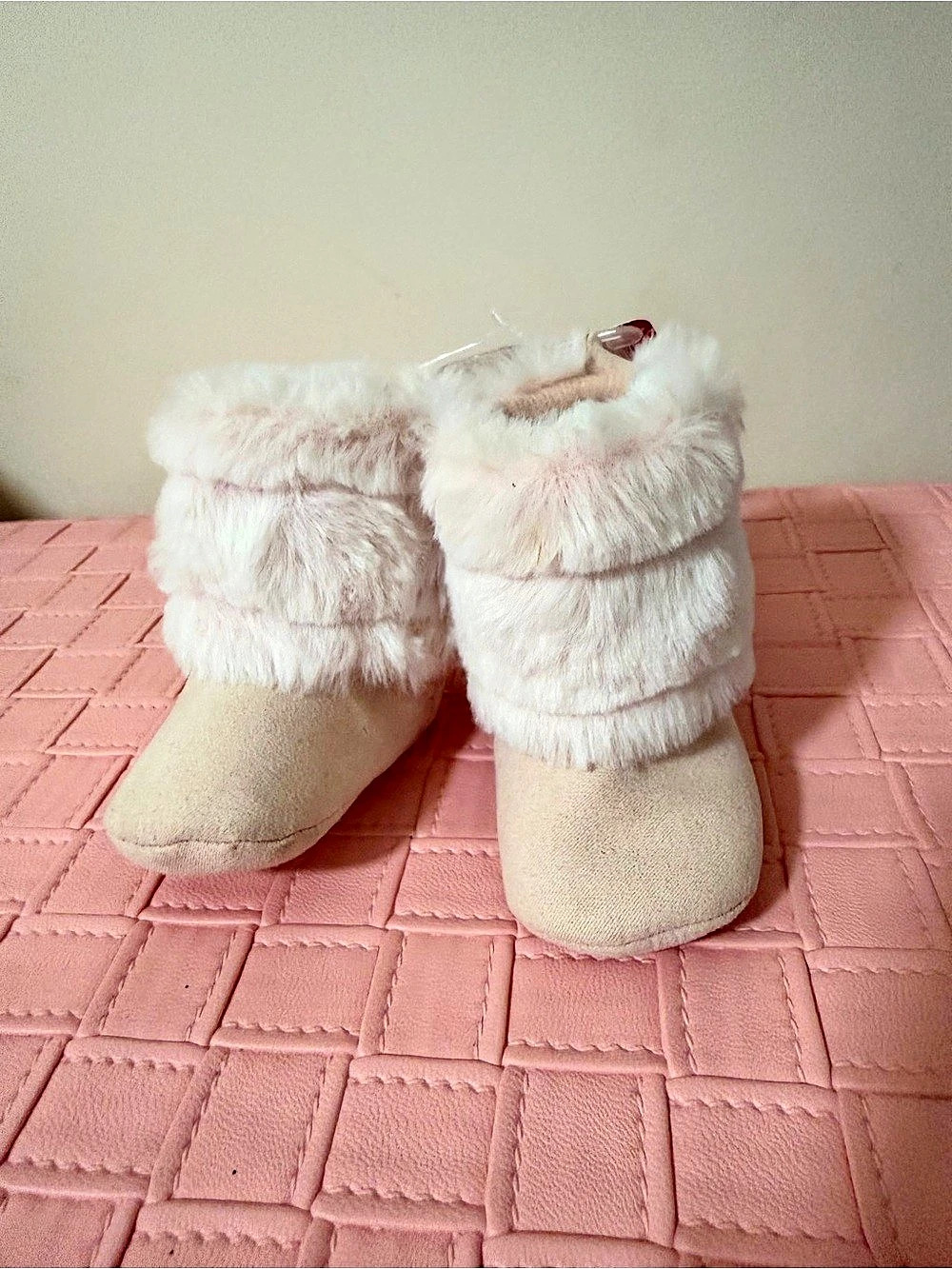 Steppin' Stones Faux Fur Baby Boots NWT in Pink
